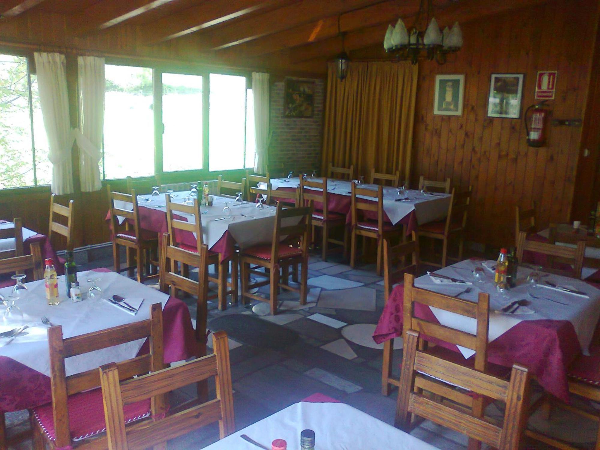 Hostal El Peregrino La Portela de Valcarce Екстер'єр фото